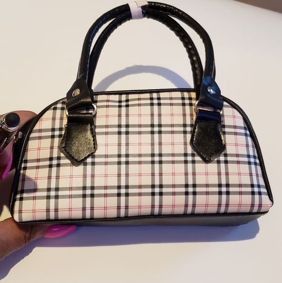 Mini Designer Influenced Purse 👛 - Picture 6 of 12